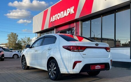 KIA Rio IV, 2018 год, 1 349 000 рублей, 6 фотография
