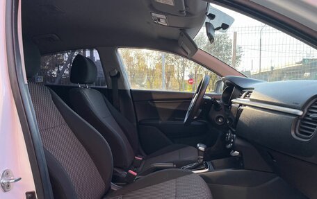 KIA Rio IV, 2018 год, 1 349 000 рублей, 12 фотография