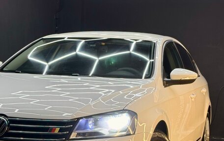 Volkswagen Passat B7, 2013 год, 1 000 000 рублей, 1 фотография
