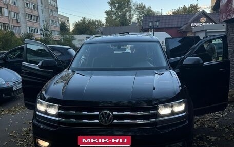 Volkswagen Teramont I, 2018 год, 2 350 000 рублей, 9 фотография