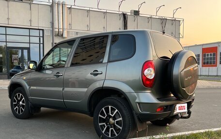 Chevrolet Niva I рестайлинг, 2017 год, 680 000 рублей, 4 фотография