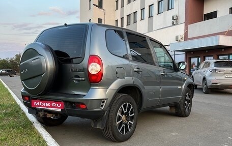 Chevrolet Niva I рестайлинг, 2017 год, 680 000 рублей, 6 фотография