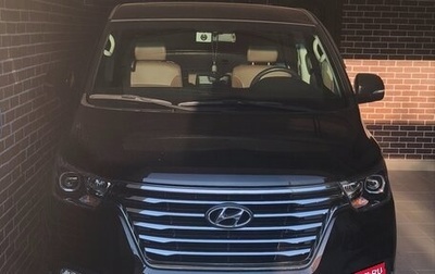 Hyundai Grand Starex Grand Starex I рестайлинг 2, 2019 год, 4 300 000 рублей, 1 фотография