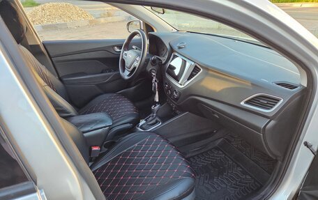 Hyundai Solaris II рестайлинг, 2017 год, 1 150 000 рублей, 13 фотография