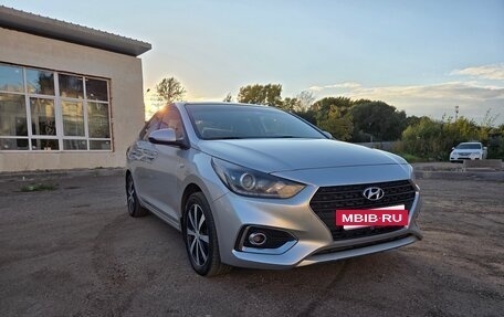Hyundai Solaris II рестайлинг, 2017 год, 1 150 000 рублей, 3 фотография