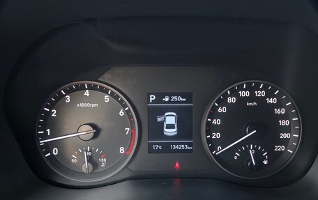 Hyundai Solaris II рестайлинг, 2017 год, 1 150 000 рублей, 20 фотография