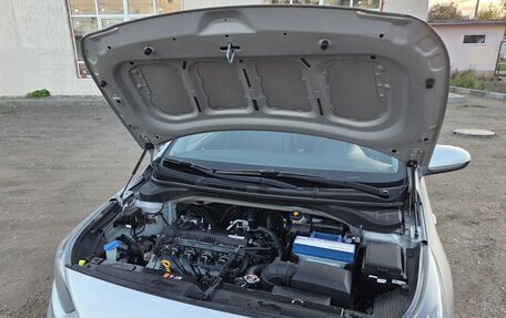 Hyundai Solaris II рестайлинг, 2017 год, 1 150 000 рублей, 24 фотография