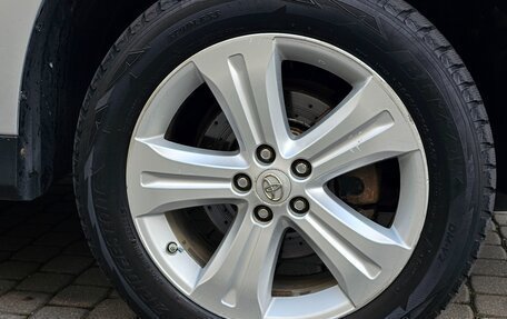 Toyota Highlander III, 2011 год, 1 799 000 рублей, 26 фотография