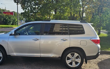 Toyota Highlander III, 2011 год, 1 799 000 рублей, 33 фотография