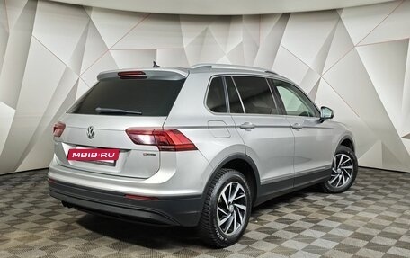 Volkswagen Tiguan II, 2018 год, 1 549 000 рублей, 2 фотография