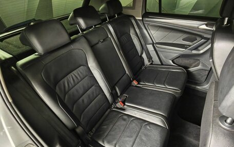 Volkswagen Tiguan II, 2018 год, 1 549 000 рублей, 17 фотография