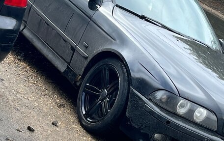 BMW 5 серия, 2002 год, 500 000 рублей, 13 фотография