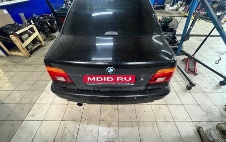 BMW 5 серия, 2002 год, 500 000 рублей, 12 фотография