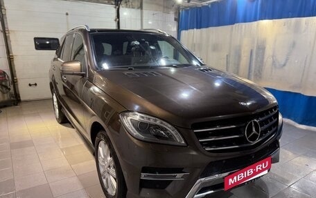Mercedes-Benz M-Класс, 2015 год, 2 500 000 рублей, 6 фотография
