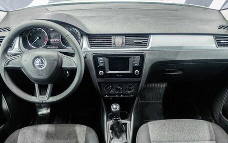 Skoda Rapid I, 2016 год, 1 139 900 рублей, 10 фотография