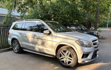 Mercedes-Benz GL-Класс, 2014 год, 2 000 000 рублей, 19 фотография