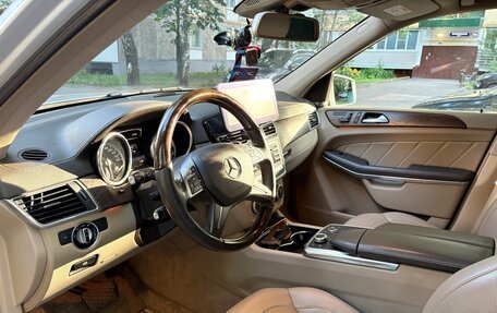 Mercedes-Benz GL-Класс, 2014 год, 2 000 000 рублей, 17 фотография