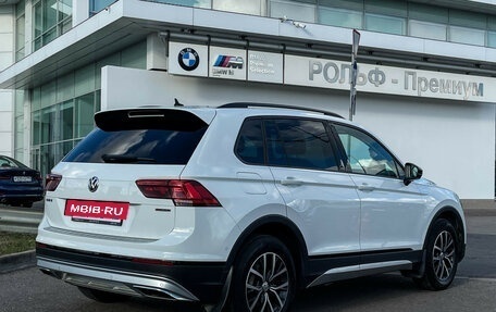 Volkswagen Tiguan II, 2020 год, 3 097 000 рублей, 5 фотография