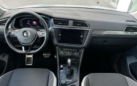 Volkswagen Tiguan II, 2020 год, 3 097 000 рублей, 12 фотография