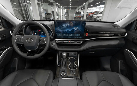 Toyota Highlander, 2026 год, 5 300 000 рублей, 8 фотография