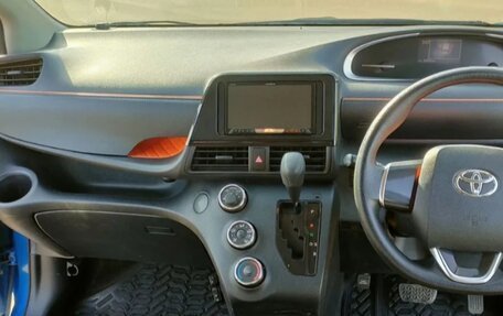 Toyota Sienta II, 2019 год, 1 350 000 рублей, 4 фотография