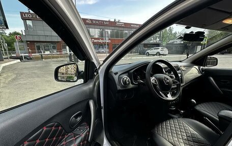 Renault Logan II, 2020 год, 990 000 рублей, 9 фотография