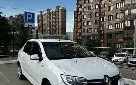 Renault Logan II, 2020 год, 990 000 рублей, 2 фотография