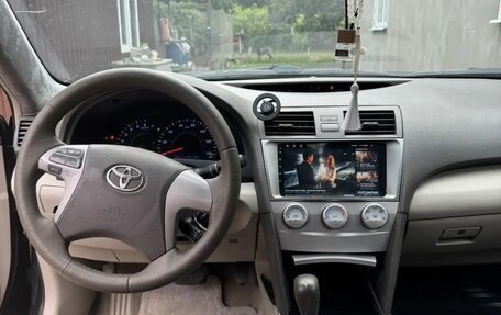 Toyota Camry, 2010 год, 1 250 000 рублей, 2 фотография