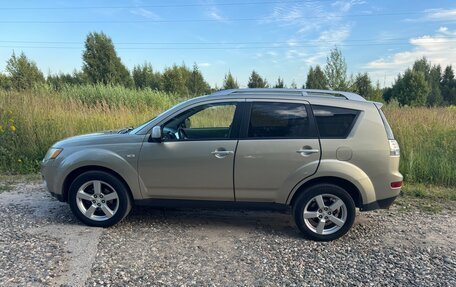 Mitsubishi Outlander III рестайлинг 3, 2007 год, 910 000 рублей, 3 фотография