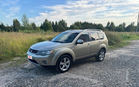 Mitsubishi Outlander III рестайлинг 3, 2007 год, 910 000 рублей, 2 фотография
