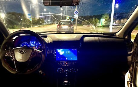 Hyundai Solaris II рестайлинг, 2013 год, 375 000 рублей, 8 фотография
