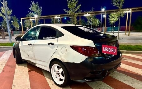 Hyundai Solaris II рестайлинг, 2013 год, 375 000 рублей, 6 фотография