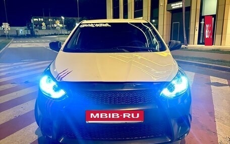 Hyundai Solaris II рестайлинг, 2013 год, 375 000 рублей, 2 фотография