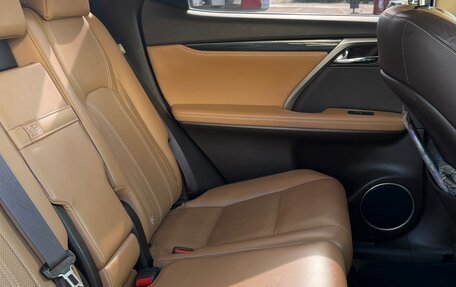 Lexus RX IV рестайлинг, 2018 год, 4 350 000 рублей, 12 фотография