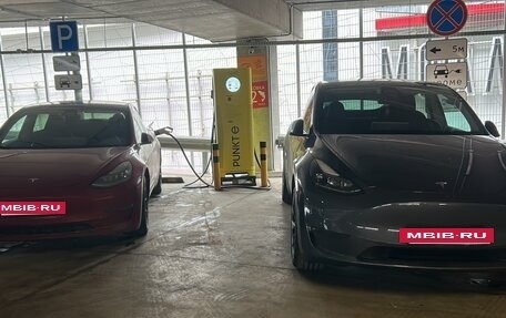 Tesla Model Y I, 2022 год, 4 950 000 рублей, 19 фотография