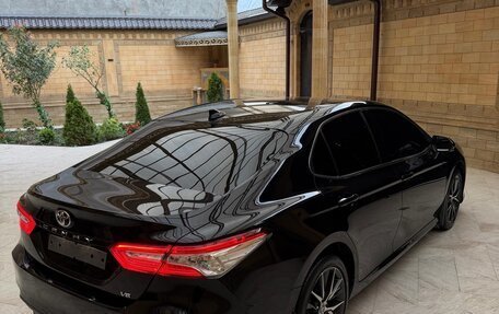 Toyota Camry, 2021 год, 3 550 000 рублей, 14 фотография