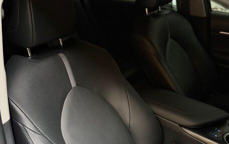 Toyota Camry, 2021 год, 3 550 000 рублей, 20 фотография