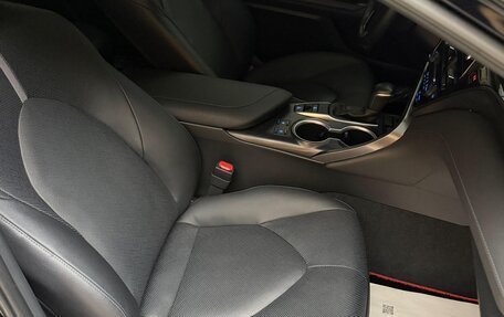 Toyota Camry, 2021 год, 3 550 000 рублей, 30 фотография