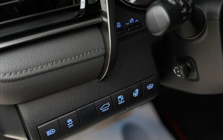 Toyota Camry, 2021 год, 3 550 000 рублей, 32 фотография