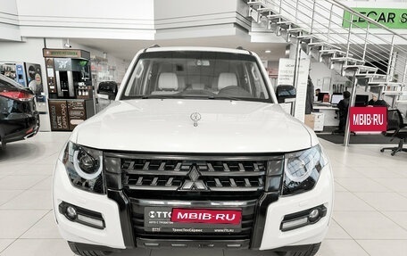 Mitsubishi Pajero IV, 2020 год, 3 450 000 рублей, 2 фотография