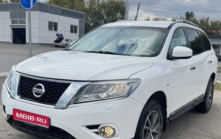 Nissan Pathfinder, 2015 год, 1 550 000 рублей, 1 фотография