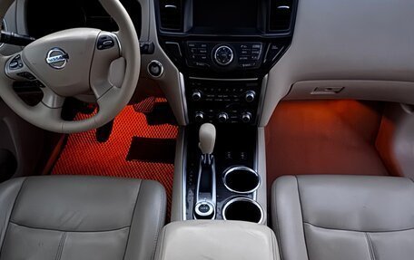 Nissan Pathfinder, 2015 год, 1 550 000 рублей, 14 фотография