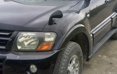 Mitsubishi Pajero III рестайлинг, 2004 год, 1 250 000 рублей, 3 фотография