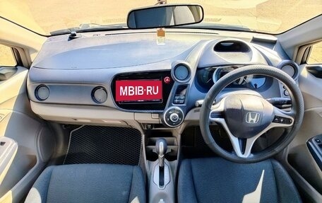 Honda Insight II рестайлинг, 2009 год, 750 000 рублей, 8 фотография