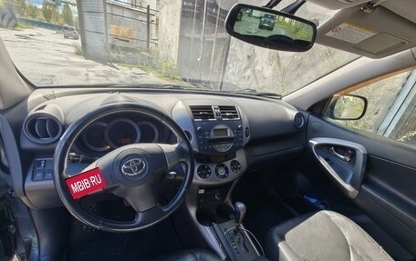 Toyota RAV4, 2006 год, 1 070 000 рублей, 9 фотография