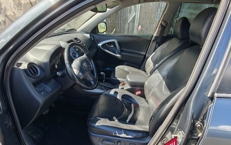 Toyota RAV4, 2006 год, 1 070 000 рублей, 10 фотография