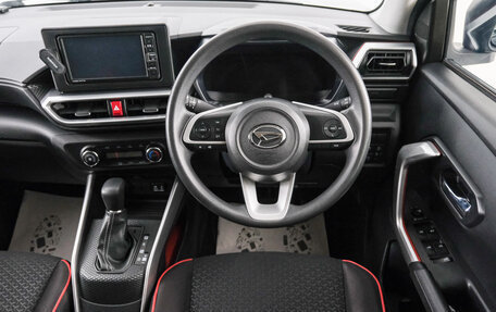 Daihatsu Rocky, 2021 год, 1 499 000 рублей, 15 фотография