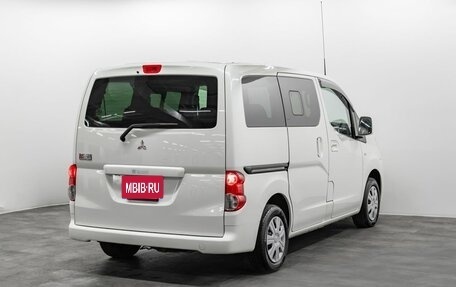 Mitsubishi Delica D:3, 2011 год, 1 275 000 рублей, 4 фотография