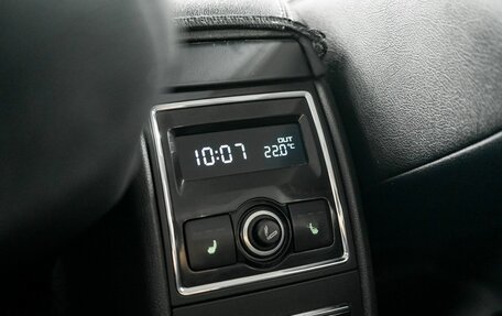 Skoda Superb III рестайлинг, 2014 год, 1 175 000 рублей, 18 фотография