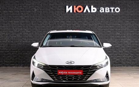 Hyundai Elantra, 2021 год, 2 000 000 рублей, 2 фотография